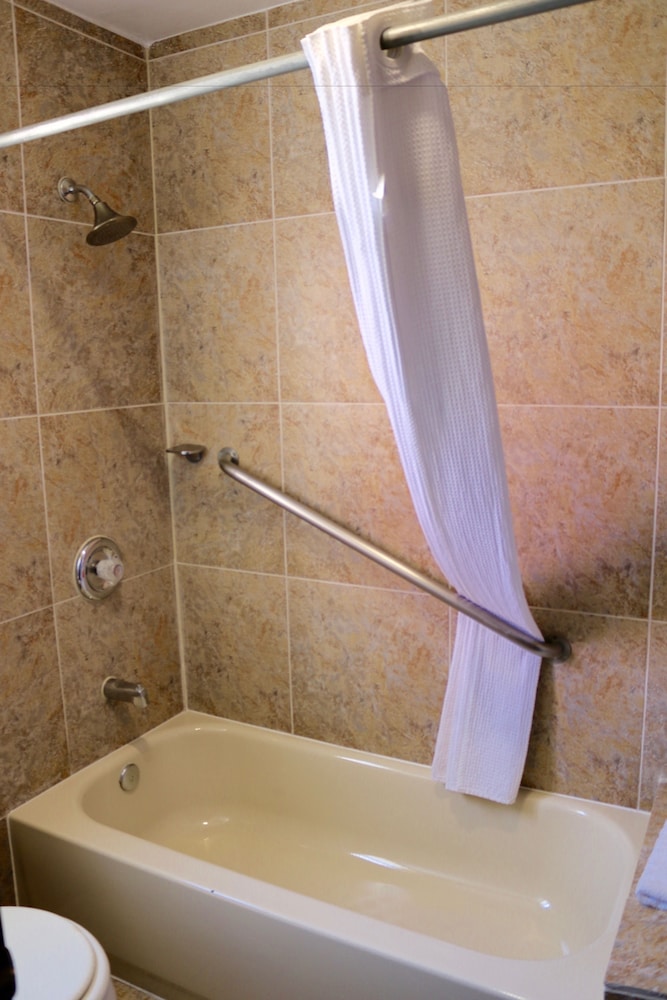 Budget Inn Barstow - photo 22