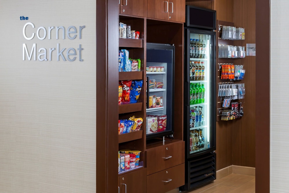 Fairfield Inn & Suites by Marriott Springfield - photo 21