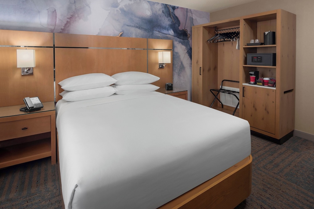 Delta Hotels by Marriott Santa Clara - photo 12