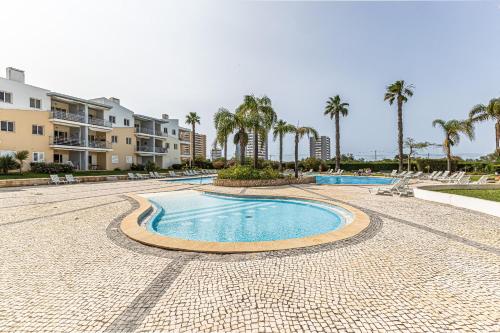 Villa Happy Alvor by Algarve Golden Properties — 4-Star Luxury Hotel in Alvor, Portugal