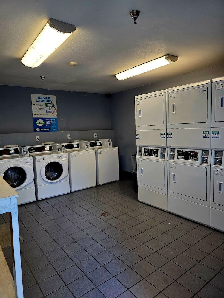 Suburban Extended Stay Hotel Atlanta North - photo 6