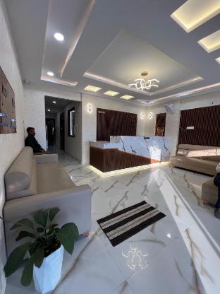 The Samrat Palace - last minute hotel in Khalilabad