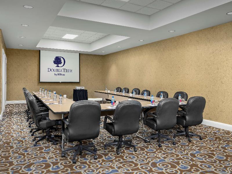 DoubleTree by Hilton Chicago O'Hare Airport Rosemont - photo 22