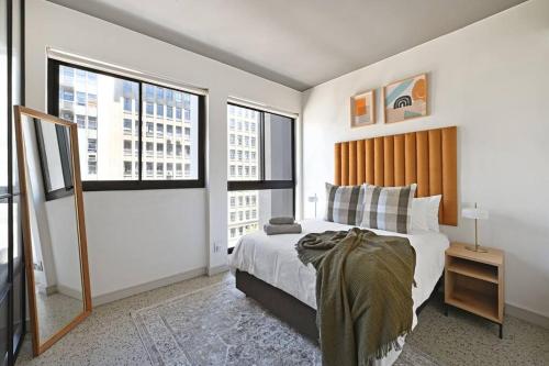 Zainab Modern City Centre Aprt City and Mountain views