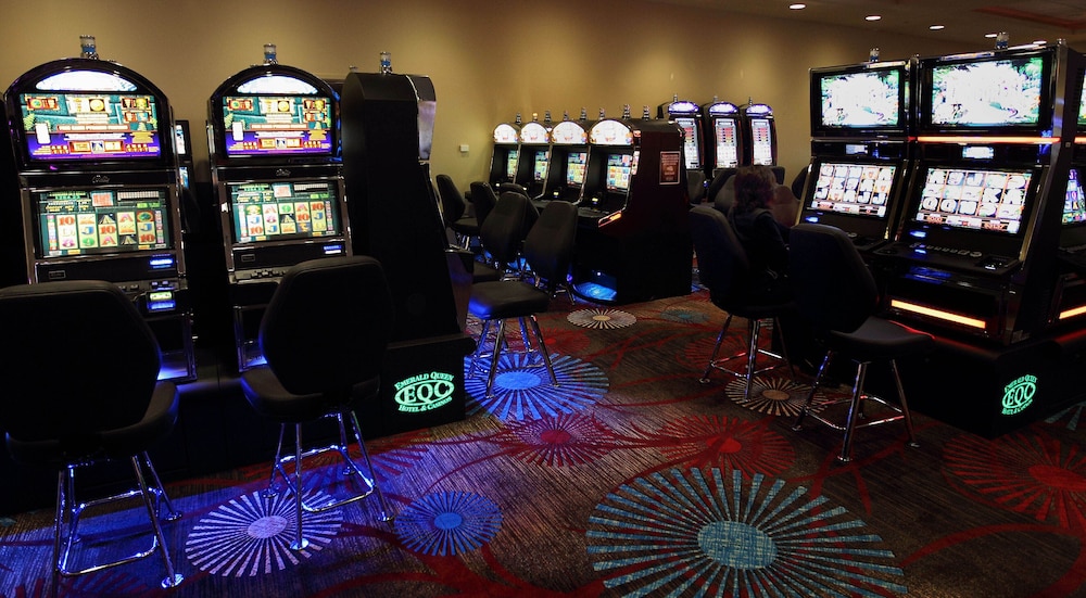 Emerald Queen Hotel & Casino Fife - photo 30