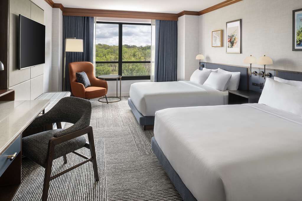 Hyatt Regency Coralville - photo 10
