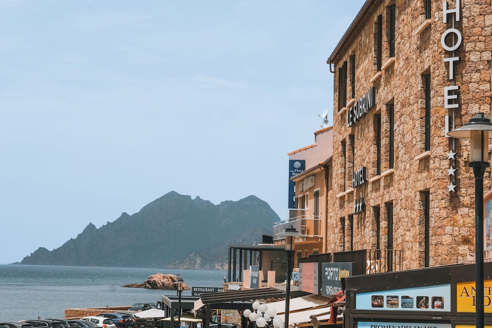 Hôtel le Subrini in Bordeaux, France