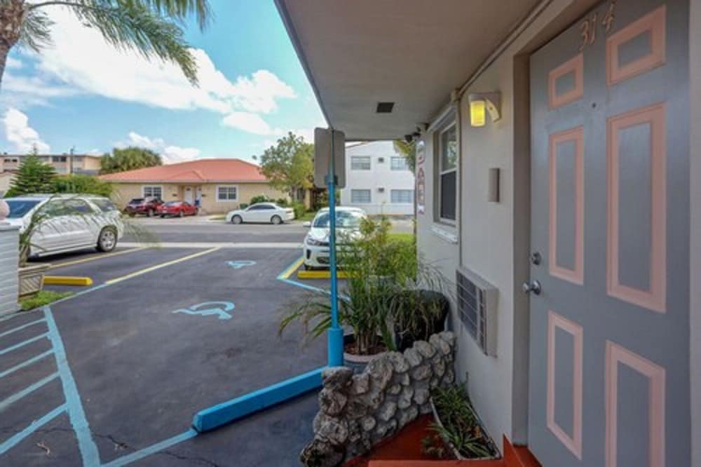 Richard's Motel Extended Stay - photo 114