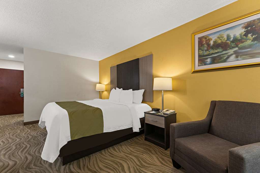 Quality Inn Sandersville - photo 11