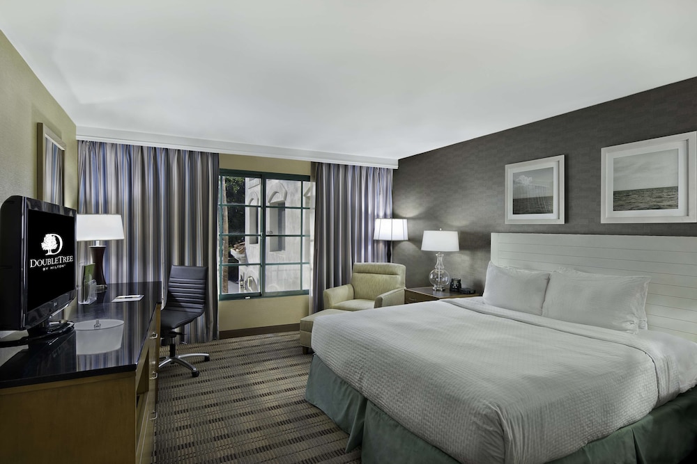 DoubleTree by Hilton San Pedro Port of Los Angeles - photo 5