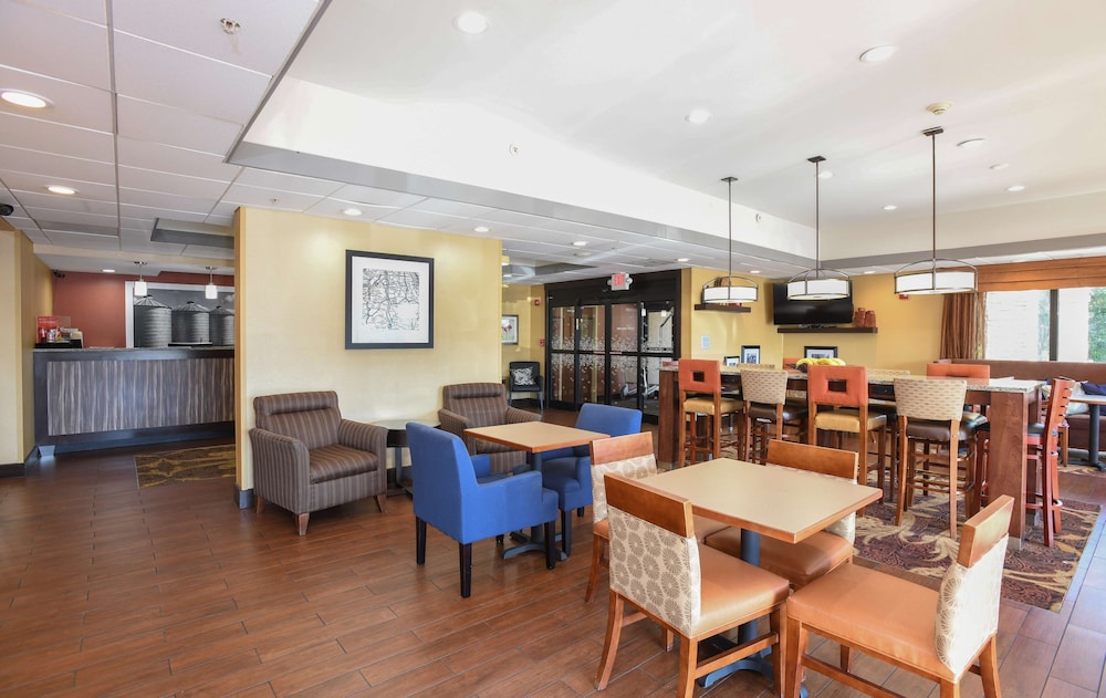 Hampton Inn Dry Ridge - photo 3