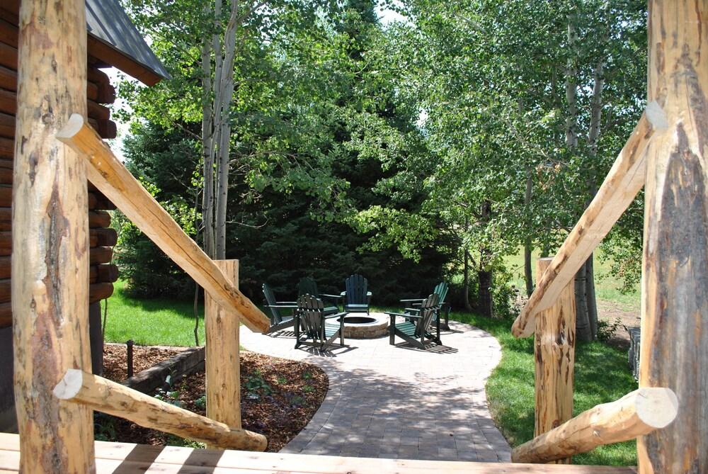 Fin and Feather Inn - photo 18
