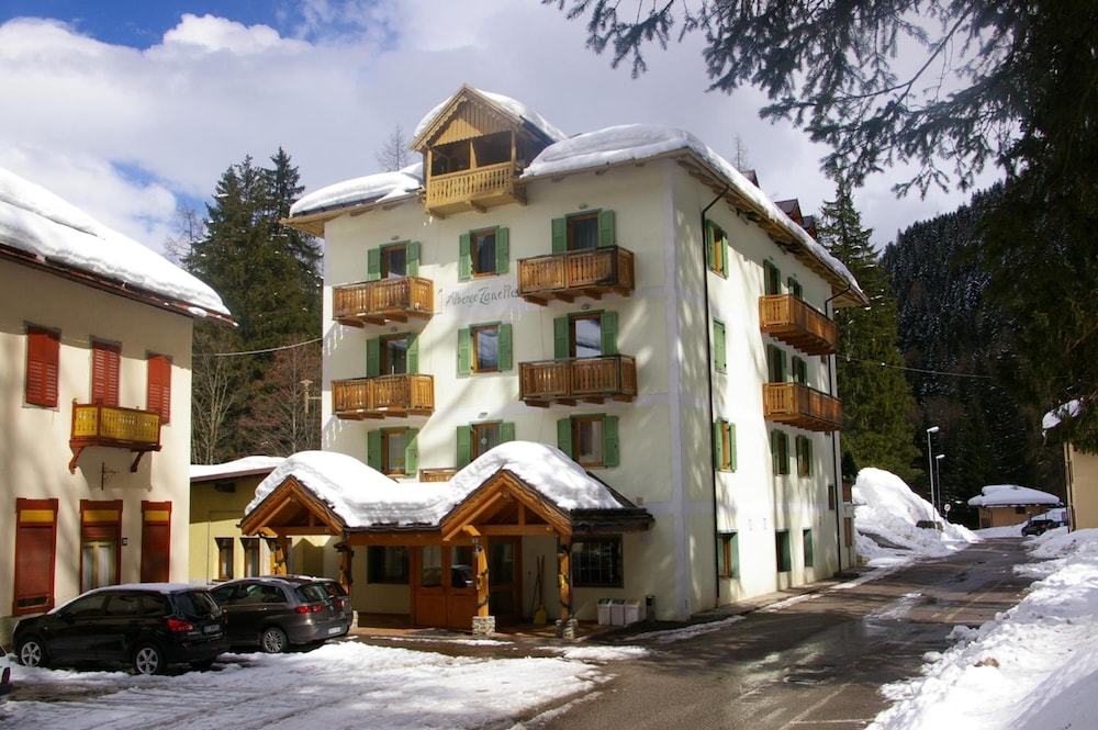 Zanella - carbon neutral hotel in Unknown City