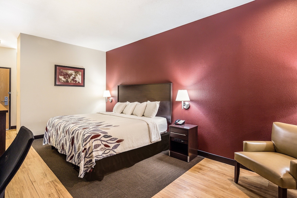 Red Roof Inn St Louis Troy IL - photo 20