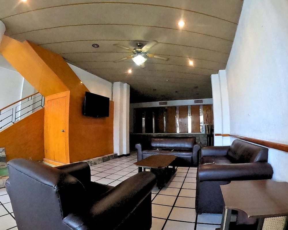 Hotel Calvete — Torreon — photo 4