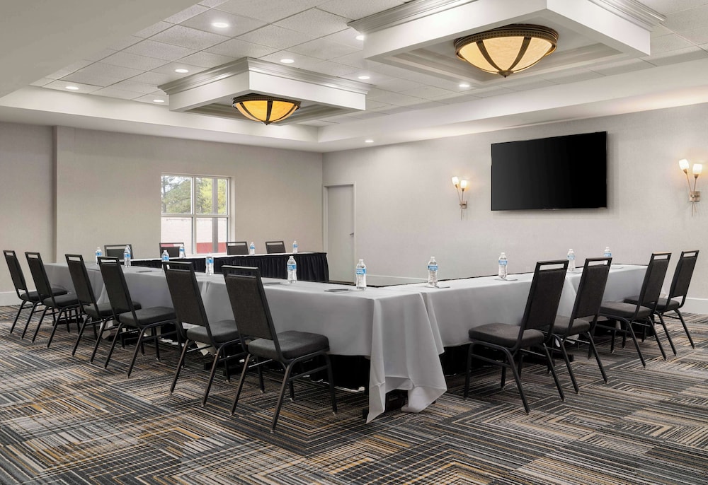 Homewood Suites by Hilton Richmond Airport - photo 38