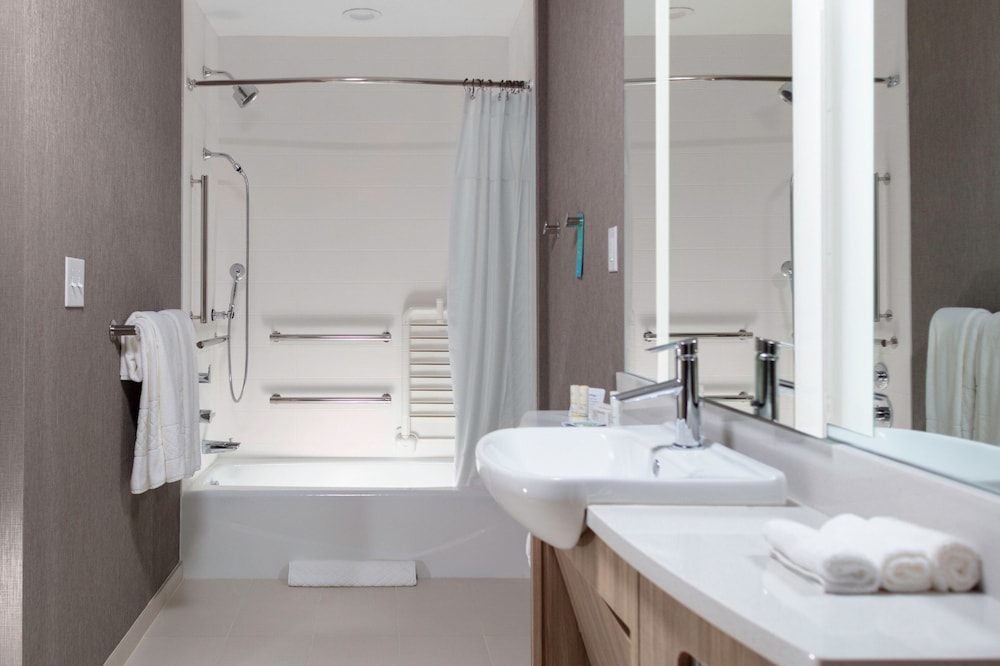 SpringHill Suites by Marriott Durham City View - photo 15