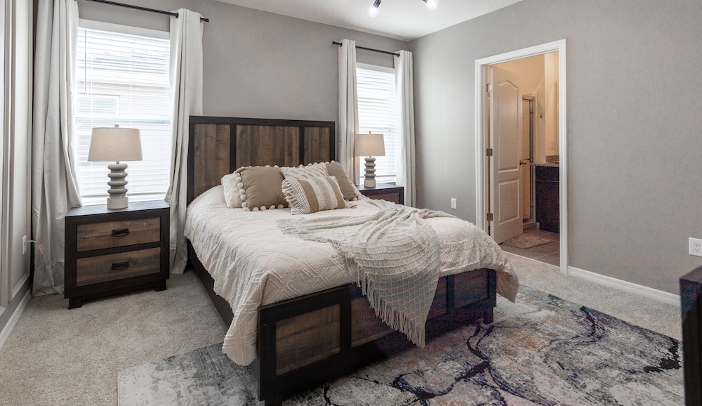 7660oml solterra Resort 5 Bedroom Home by RedAwning - photo 11