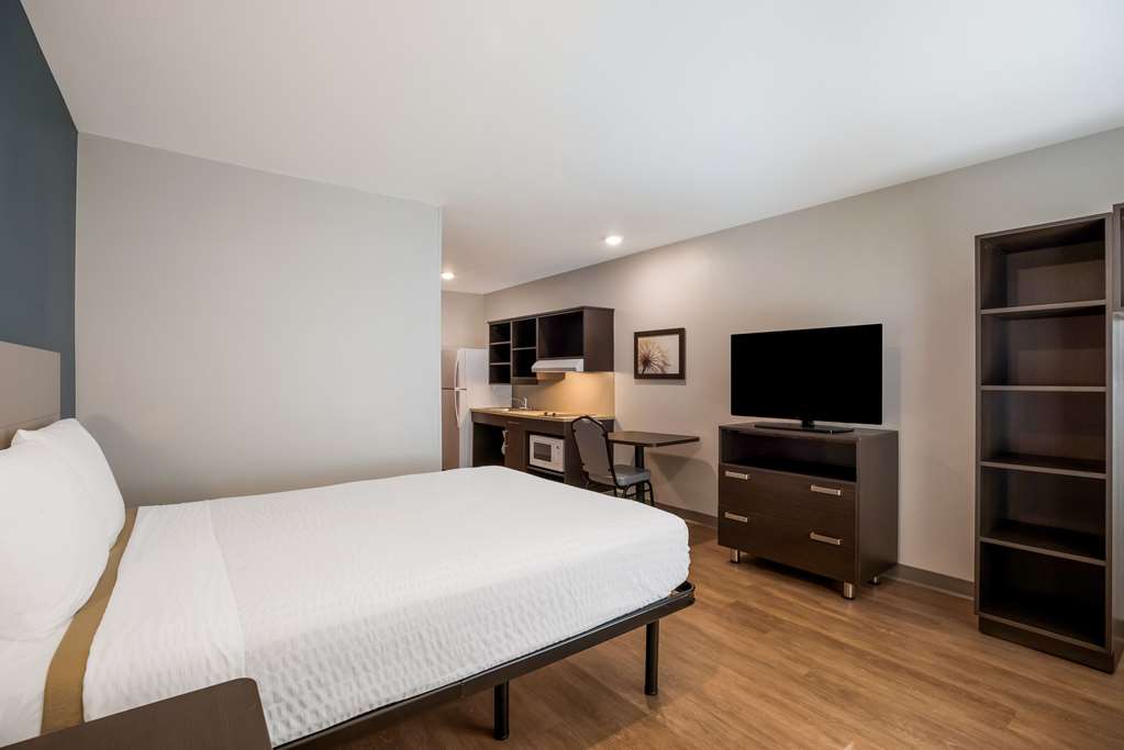 WoodSpring Suites Orlando North Maitland - photo 18