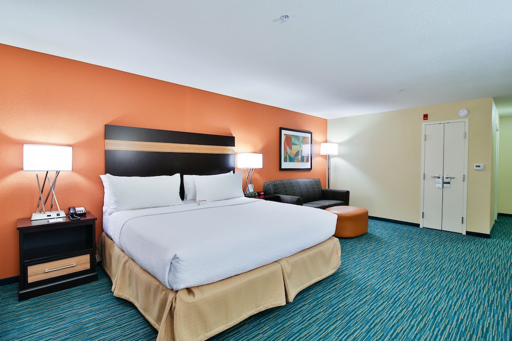 Holiday Inn Bismarck by IHG - photo 16