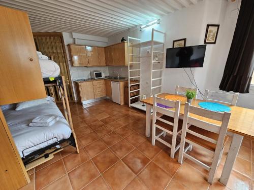 Gran Apartamento En Sierra Nevada — 4-Star Luxury Hotel in Granada, Spain