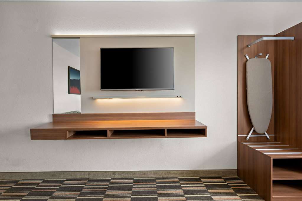 Microtel Inn & Suites by Wyndham Sweetwater - photo 26