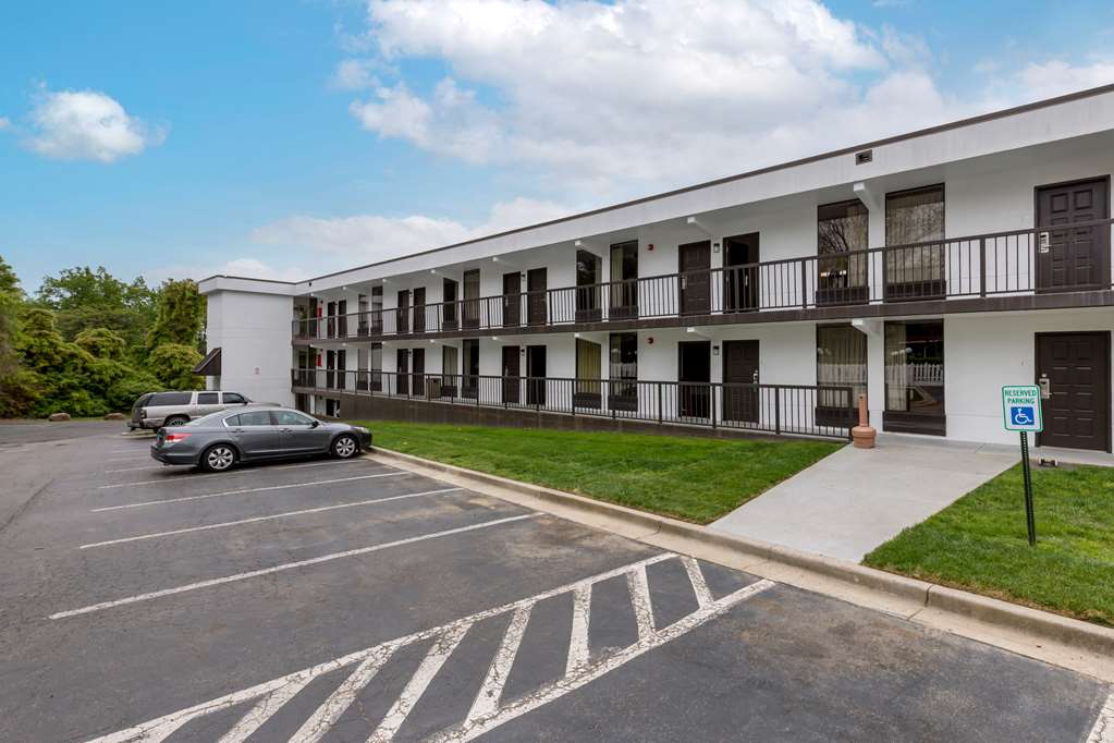 Quality Inn Roxboro South - photo 2