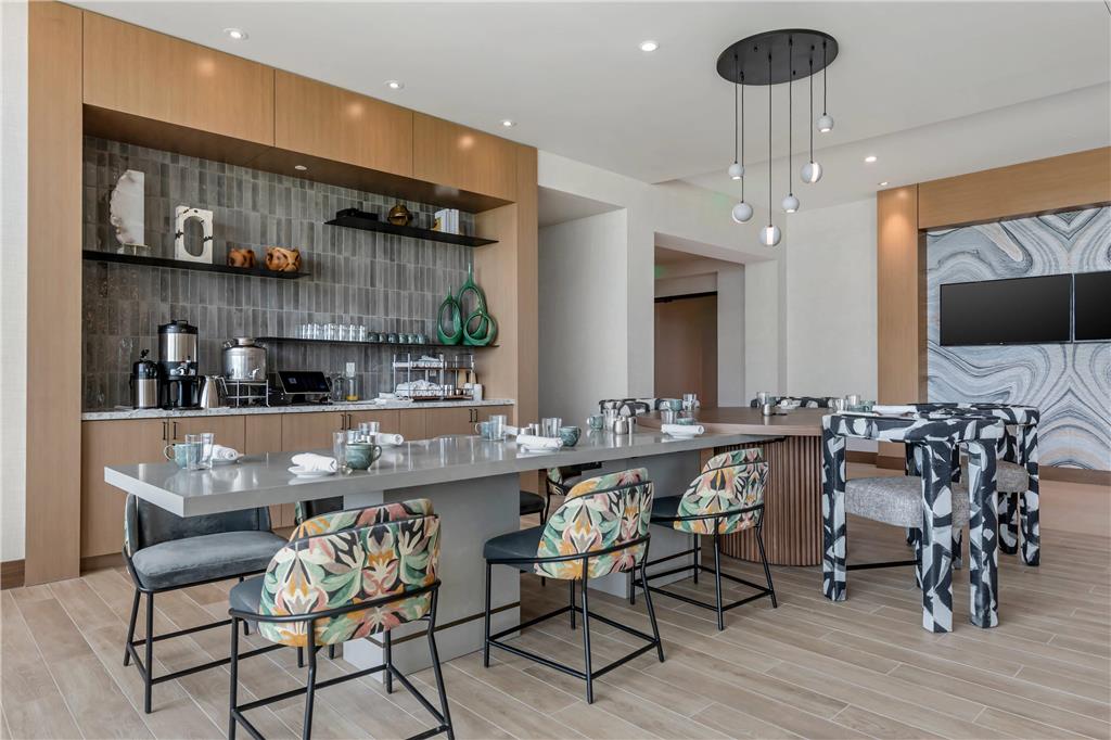 Cambria Hotel Austin Downtown - photo 70