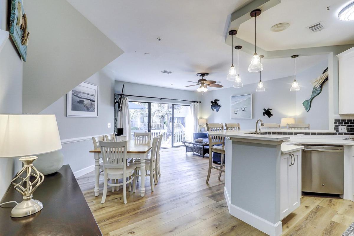 Ocean Breeze 27 — 4-Star Luxury Hotel in Hilton Head Island, United States
