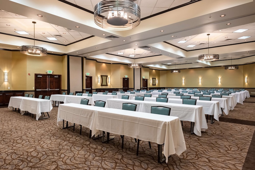 Hampton Inn & Suites Salt Lake City Airport - photo 55