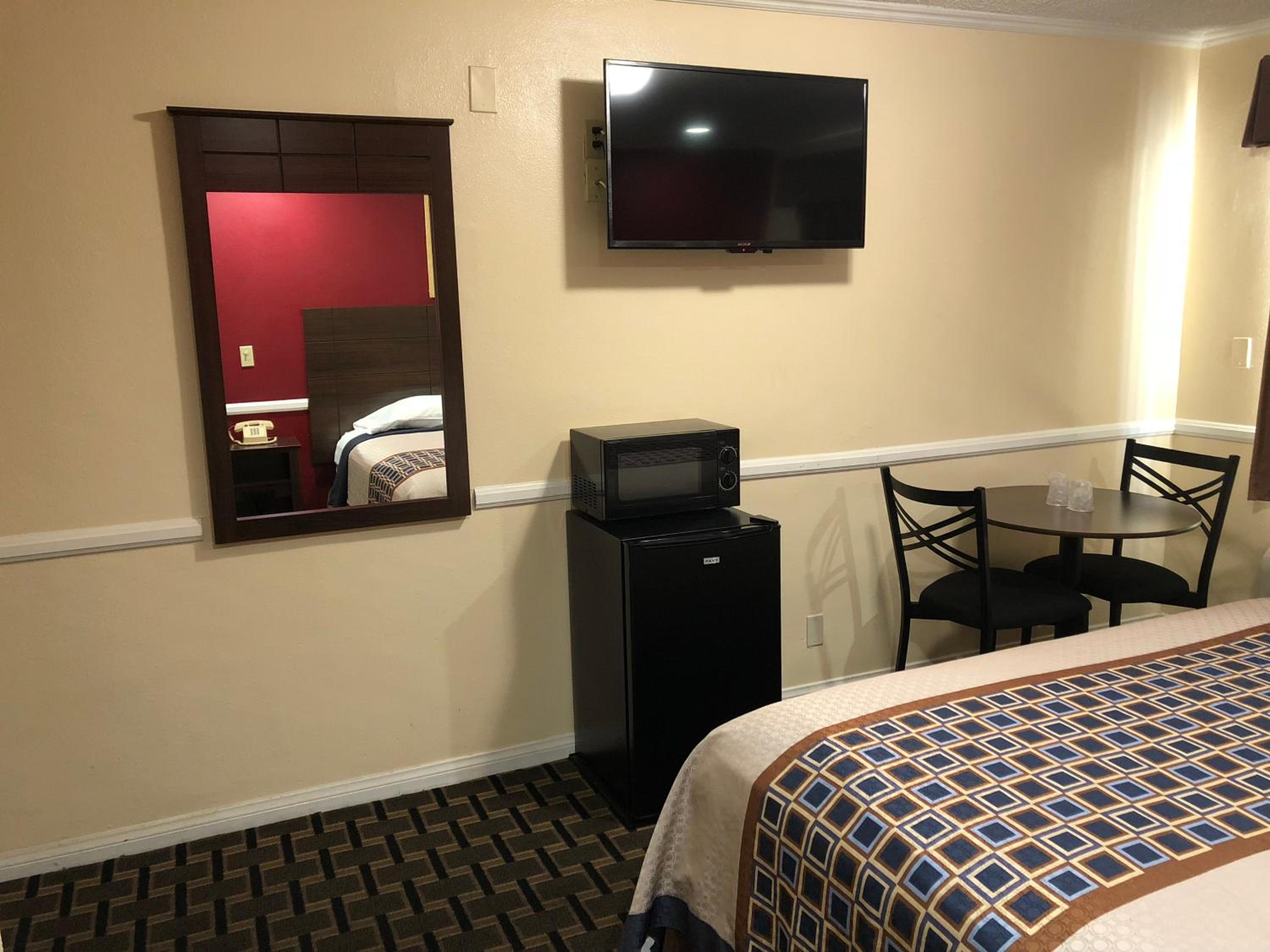 Whittier Travel Inn - photo 37
