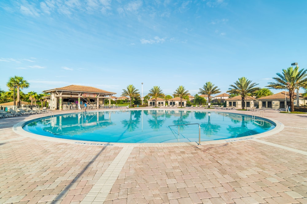 Grhdog9055 Champions Gate Resort 4 Bed 3 Baths Townhouse - photo 15