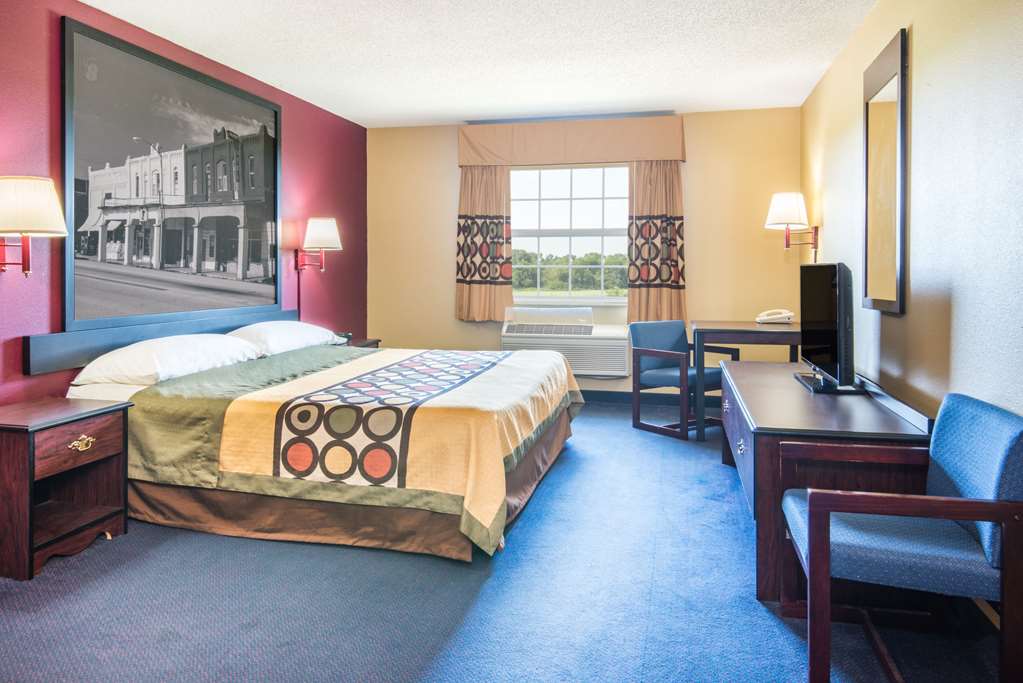 Super 8 by Wyndham Big Cabin Vinita Area - photo 25