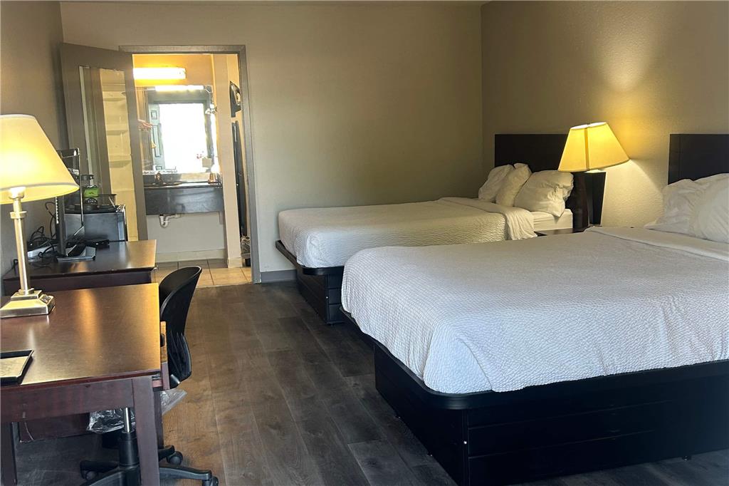 Days Inn by Wyndham Natchitoches - photo 18