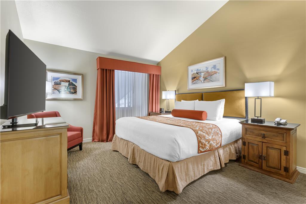 Best Western Plus Arroyo Roble Hotel & Creekside Villas - photo 62