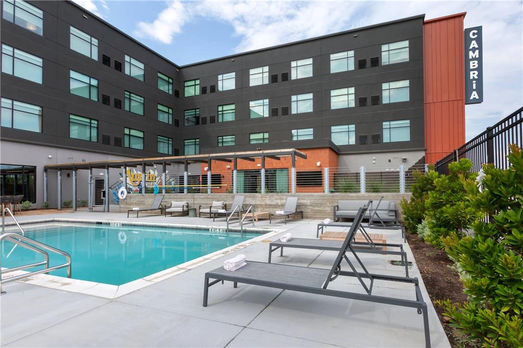 Cambria Hotel Austin Airport - photo 35