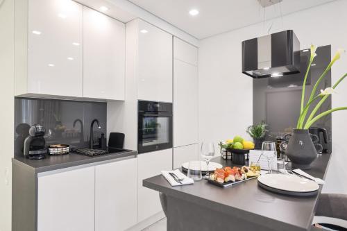S&S Luxury Apartment with balcony 10 Minutes walk to Old Town free parking — 4-Star Luxury Hotel in Zadar, Croatia