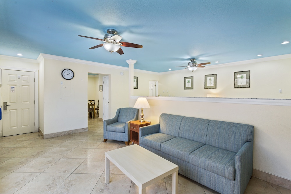 Bayview Plaza Waterfront Resort - photo 32