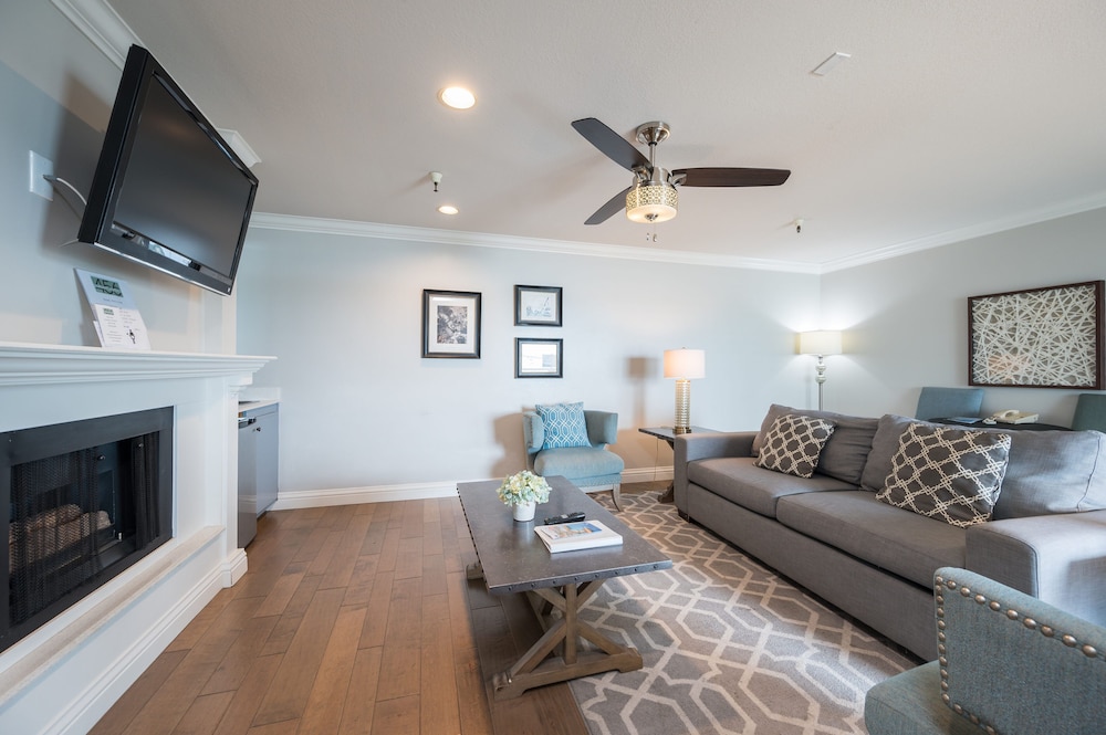 456 Embarcadero Inn & Suites - photo 20