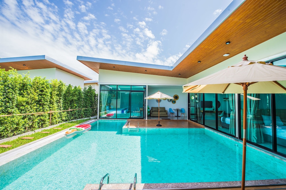 Goodnight Phuket Villa — 4-Star Luxury Hotel in Wichit, Thailand
