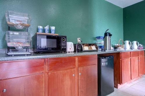 Knights Inn Rolla - photo 6