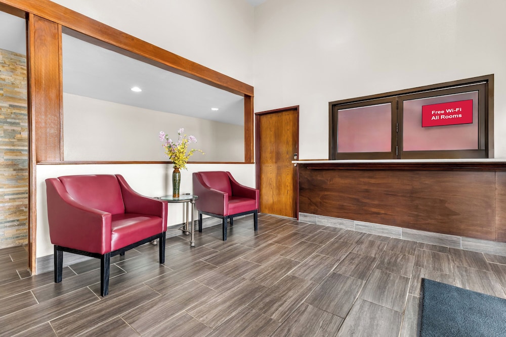 Red Roof Inn Huntsville AL - photo 3