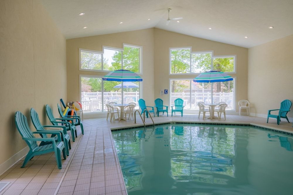 Somerset Inn & Suites - photo 41