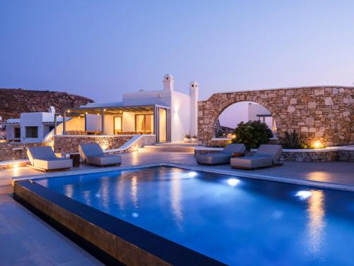 Villa Oasis by Ethos Hospitality — 4-Star Luxury Hotel in Mykonos, Greece
