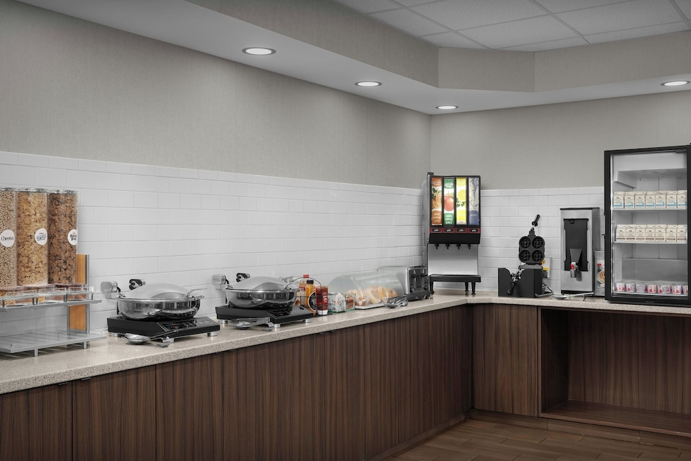Fairfield by Marriott Inn & Suites Emporia I 95 - photo 31