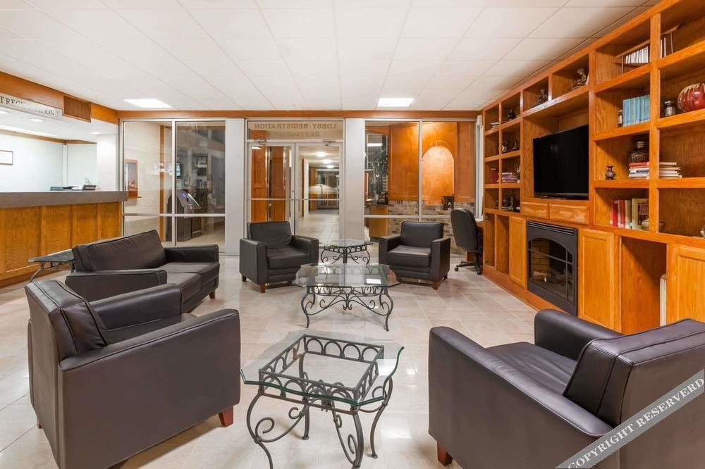 Howard Johnson by Wyndham Conway - photo 10