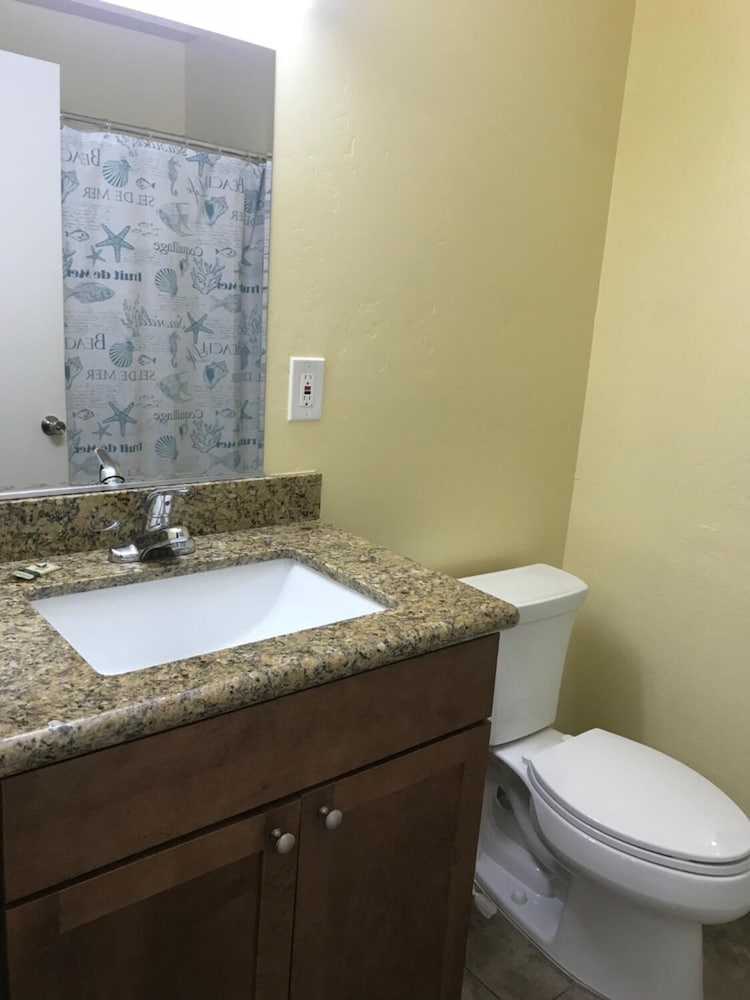 Hacienda Motel - photo 21