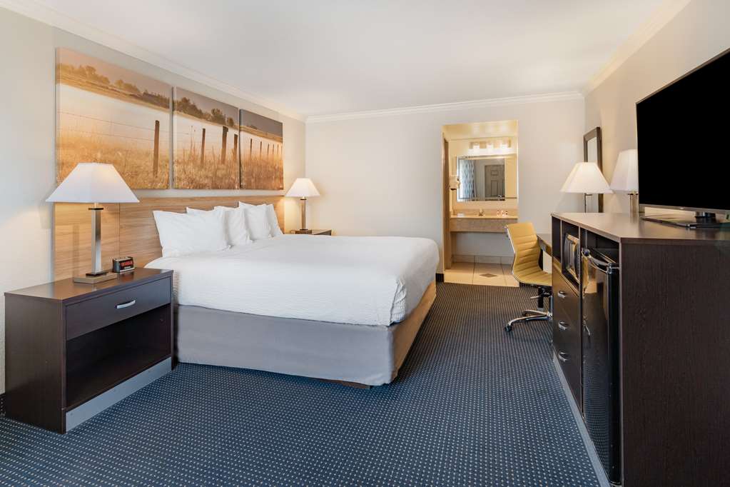 Days Inn by Wyndham Winnemucca - photo 16