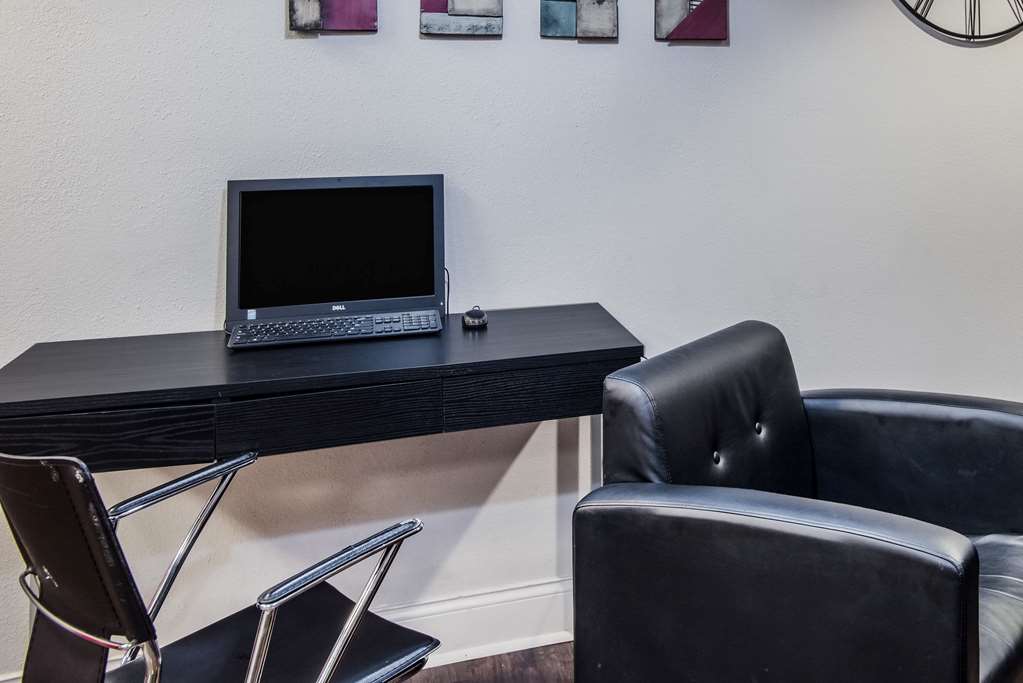 Microtel Inn & Suites by Wyndham Chattanooga Near Hamilton P - photo 15
