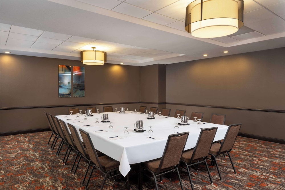 DoubleTree by Hilton Hotel San Bernardino - photo 46